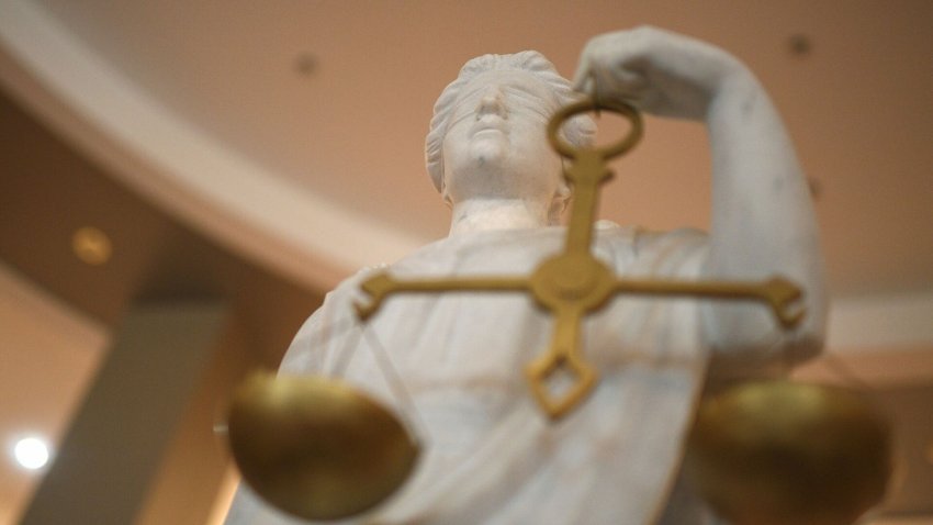 Суд вновь приостановил иск властей Петербурга за строительство стадиона - «Строительство»