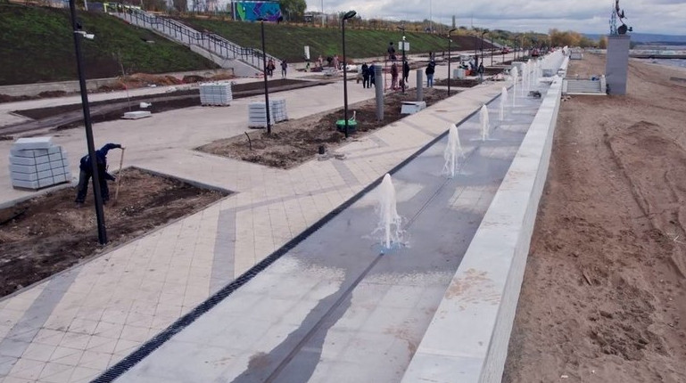 В Тольятти построили самый длинный в стране сухой фонтан - «Свежие новости строительства»