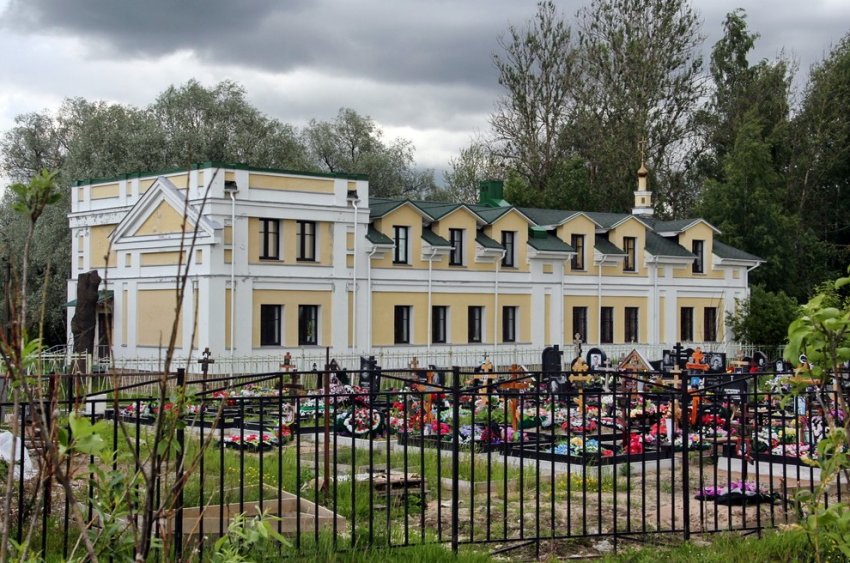 Церковной самострой на кладбище в Александровской поставили на учет - «Свежие новости строительства»