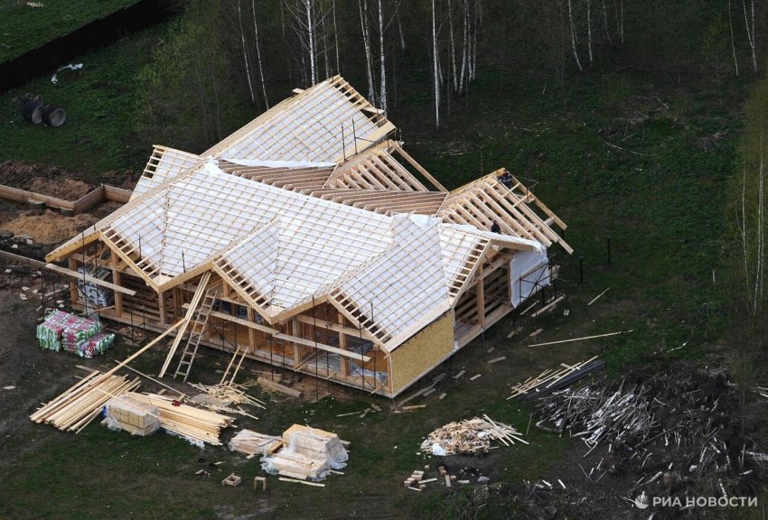 "Дом.РФ": 70% строящихся с эскроу частных домов приходится на 30% подрядчиков - «Строительство»