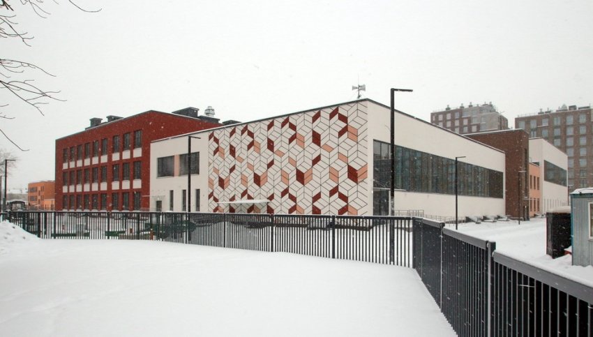 Во дворах на Малом проспекте Васильевского острова построили школу - «Свежие новости строительства»